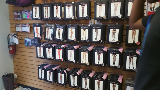 Clothing Store «Le Chateau Exotique Ltd», reviews and photos, 27 W Mechanic St # A, New Hope, PA 18938, USA