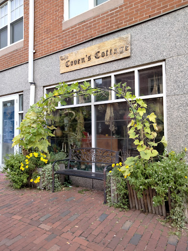 Shopping Mall «Museum Place Mall», reviews and photos, 1 Church St, Salem, MA 01970, USA