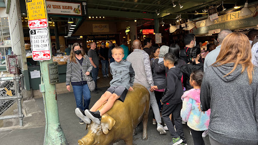 Tourist Attraction «Rachel the Piggy Bank», reviews and photos, Pike St, Seattle, WA 98101, USA
