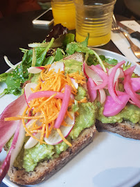 Avocado toast du Restaurant brunch 5 Pailles à Paris - n°13