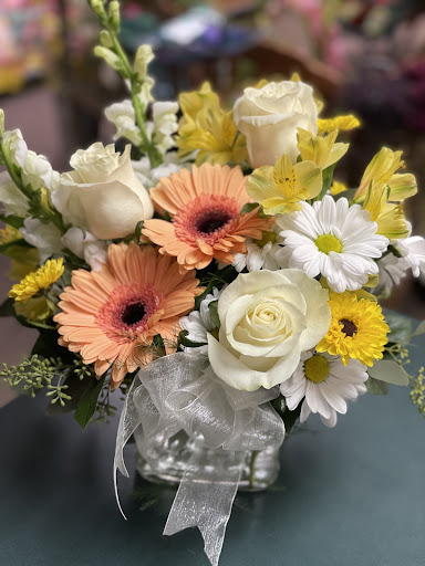 Florist «Heritage House Florist», reviews and photos, 5109 Main St, Downers Grove, IL 60515, USA