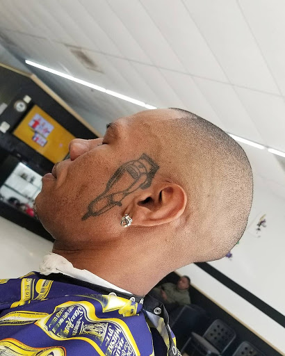 Barber Shop «Kings Barber Shop», reviews and photos, 52 S Broad St #400, Porterdale, GA 30014, USA