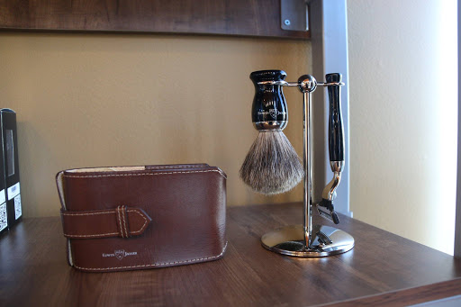 Barber Shop «Weldon Barber», reviews and photos, 15118 Main St #300, Mill Creek, WA 98012, USA