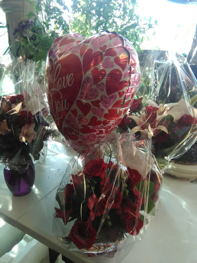 Florist «Annandale Plaza Florist», reviews and photos, 7328 Little River Turnpike, Annandale, VA 22003, USA