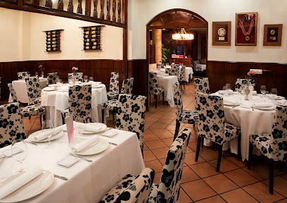 Restaurante Rivas - C. Carretera, 33, 37170 Vega de Tirados, Salamanca, Spain