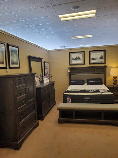 Furniture Store «Raymour & Flanigan Furniture and Mattress Store», reviews and photos, 14 Candlewood Lake Rd, Brookfield, CT 06804, USA
