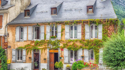Hôtel Les Templiers et Café Bar des Templiers à Luz-Saint-Sauveur