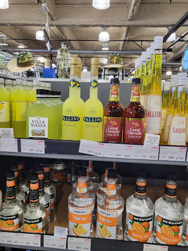 Wine Store «BevMo!», reviews and photos, 525 Embarcadero West, Oakland, CA 94607, USA