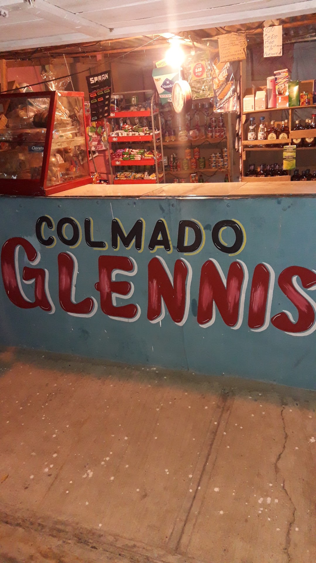 Colmado Glennis
