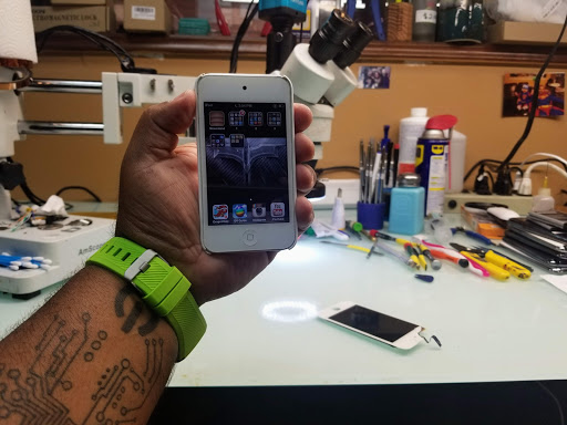 Computer Store «Computer Guys of Dallas Phone, Tablet, Gaming, Electronic Repair», reviews and photos, 1401 S Buckner Blvd #115, Dallas, TX 75217, USA