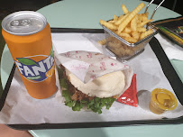 Sandwich au poulet du Restaurant Grec In Wok Asian Döner à Paris - n°9
