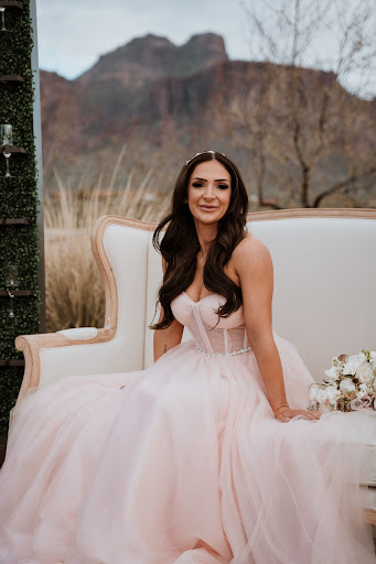 Bridal Shop «Strut Bridal Salon - Sizes 12+», reviews and photos, 4264 Atlantic Ave, Long Beach, CA 90807, USA