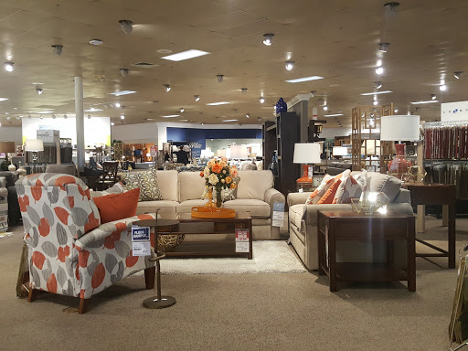 Furniture Store «Art Van Furniture - Shelby Township», reviews and photos, 14055 Hall Rd, Shelby Charter Township, MI 48315, USA