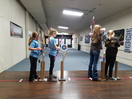 Sporting Goods Store «Cutting Edge Sporting Goods-In», reviews and photos, 206 W Main St, Greensburg, IN 47240, USA