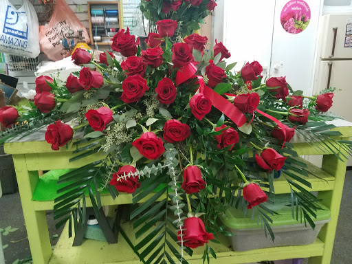 Florist «Addison Floral», reviews and photos, 58 E Lake St, Addison, IL 60101, USA