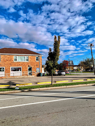 Liquor Store «Layton Beer & Liquor», reviews and photos, 2008 W Layton Ave, Milwaukee, WI 53221, USA