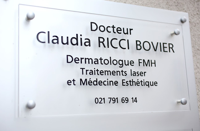 Kommentare und Rezensionen über Mrs. Claudia Ricci Bovier Dermatologue