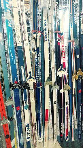 Sporting Goods Store «Play It Again Sports- Chesterfield, MI», reviews and photos, 50607 Gratiot Ave, Chesterfield, MI 48051, USA