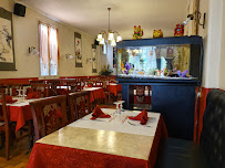 Atmosphère du Restaurant chinois Restaurant Le Dun-Huang à Valserhône - n°3