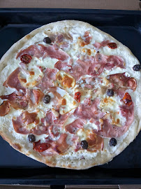 Plats et boissons du Pizzas à emporter La Pizza du Dimanche Soir à Orgeval - n°2