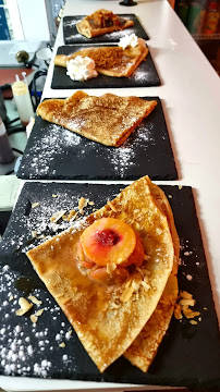 Photos du propriétaire du Crêperie LE CLUSTER crêperie à Saint-François - n°7