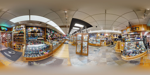 Tobacco Shop «Knuckleheads Tobacco & Gifts», reviews and photos, 550 State St, Madison, WI 53703, USA