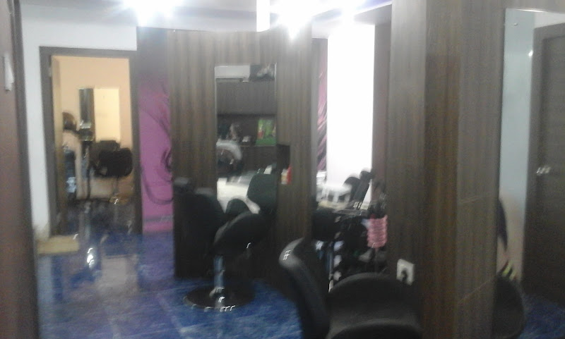 Beyon.C Unisex Hair Bengaluru