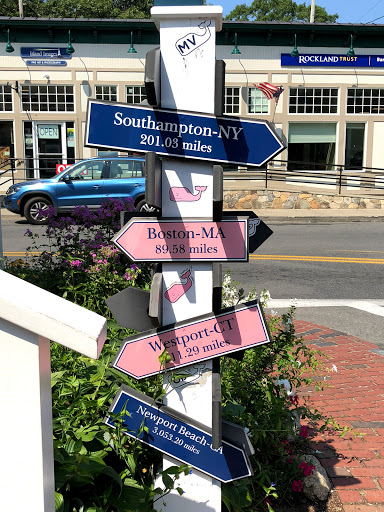 Clothing Store «Vineyard Vines», reviews and photos, 56 Narragansett Ave, Oak Bluffs, MA 02557, USA