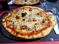 Pizza du Pizzeria La Pizz' Chez Pik'anto à Villeneuve-de-Berg - n°14