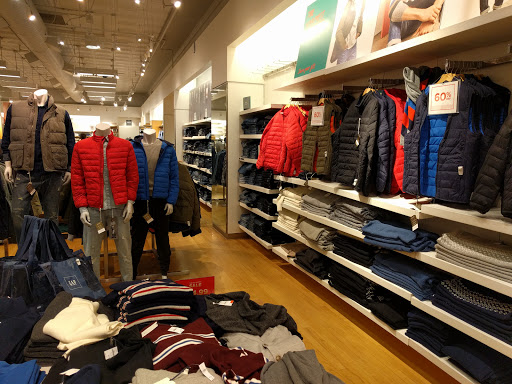 Clothing Store «Gap», reviews and photos, 1225 Pacific Ave, Santa Cruz, CA 95060, USA