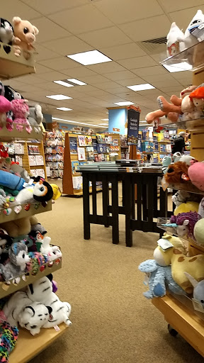 Book Store «Barnes & Noble», reviews and photos, 2614 Central Park Ave, Yonkers, NY 10710, USA