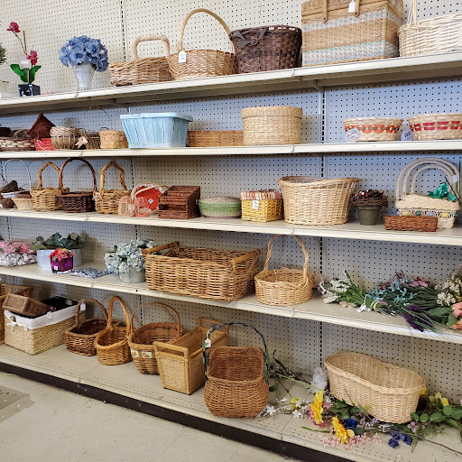 Thrift Store «Lakewood Goodwill», reviews and photos, 6002 Mt Tacoma Dr SW, Tacoma, WA 98499, USA