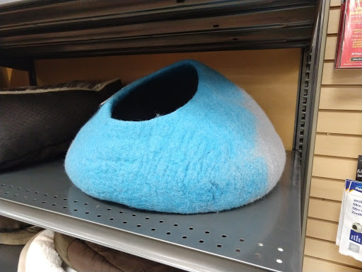 Pet Supply Store «Mud Bay», reviews and photos, 2100 SE 164th Ave, Vancouver, WA 98683, USA