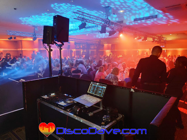 Reviews of DiscoDave.com | Mobile DJ for Greater Manchester | Wedding, Birthday & Corporate Discos in Manchester - Night club