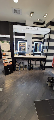 Cosmetics Store «SEPHORA», reviews and photos, 3000 E 1st Ave, Denver, CO 80206, USA