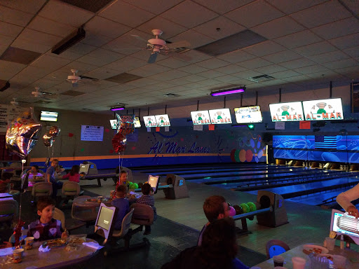Bowling Alley «Al-Mar Lanes», reviews and photos, 1010 N Main St, Bowling Green, OH 43402, USA