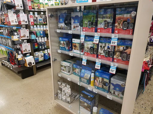 Pet Supply Store «Petco Animal Supplies», reviews and photos, 2727 Pfingsten Rd #8, Glenview, IL 60026, USA