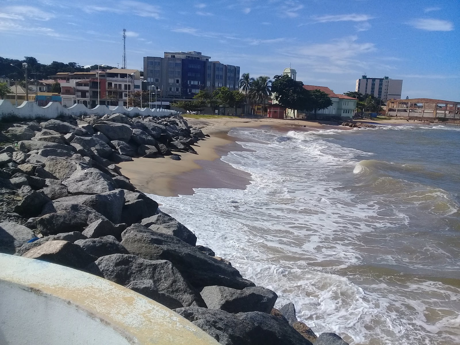 Foto de Praia de Marataízes - recomendado para viajantes em família com crianças