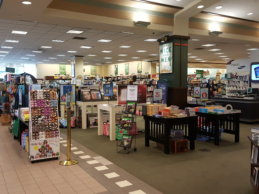 Book Store «Barnes & Noble», reviews and photos, 4300 Montgomery Rd, Ellicott City, MD 21043, USA