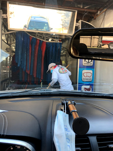 Car Wash «The Arbor Car Wash and Lube Center», reviews and photos, 3120 Guadalupe St, Austin, TX 78705, USA