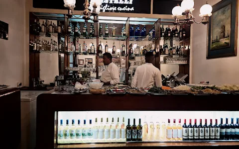 Castelli's Restaurant | piasa | ካስትል ሬስቶራንት | ፒያሳ image
