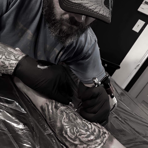 Tattoo Shop «Seventh Seal Tattoo», reviews and photos, 921 Jenks Ave, Panama City, FL 32401, USA