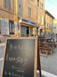 Photos du propriétaire du Restaurant Burger industry à Lambesc - n°13