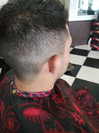 Barber Shop «MANHOOD BARBER SHOP», reviews and photos, 530 SW 205th Ave #300, Beaverton, OR 97006, USA