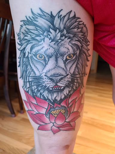 Explore da vinci tattoo ideas, creative tattoo ideas in Milwaukee, available at MANIA Tattoos Milwaukee