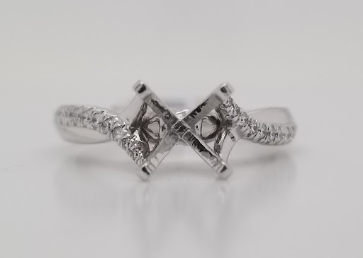 Jewelry Store «Cambridge Jewelers», reviews and photos, 76 Maple Dr, Hudson, OH 44236, USA