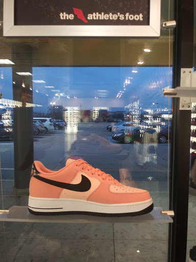 Shopping Mall «Southern Shopping Center», reviews and photos, 7525 Tidewater Dr, Norfolk, VA 23505, USA