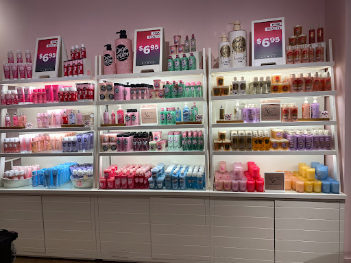 Shopping Mall «Willowbrook Mall», reviews and photos, 1400 Willowbrook Mall, Wayne, NJ 07470, USA