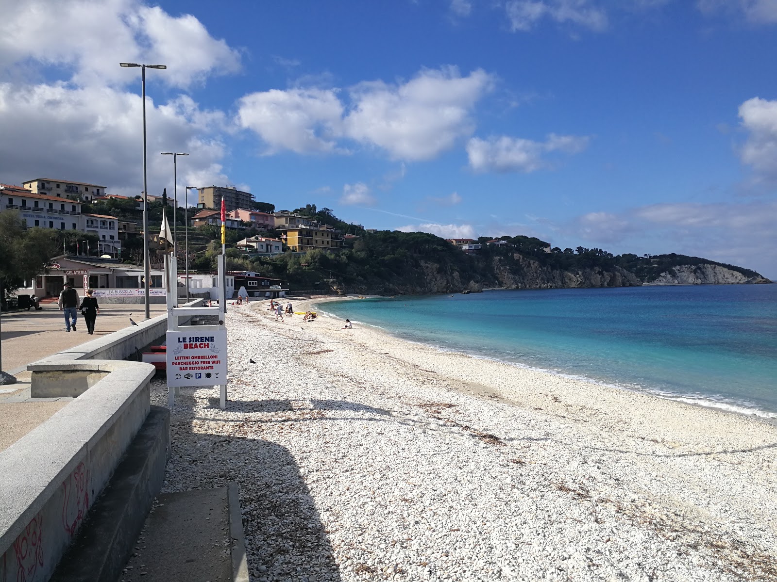 Fotografie cu Spiaggia delle Ghiaie și peisajul său frumos