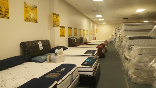 Furniture Store «American Freight Furniture and Mattress», reviews and photos, 7102 Turfway Rd, Florence, KY 41042, USA